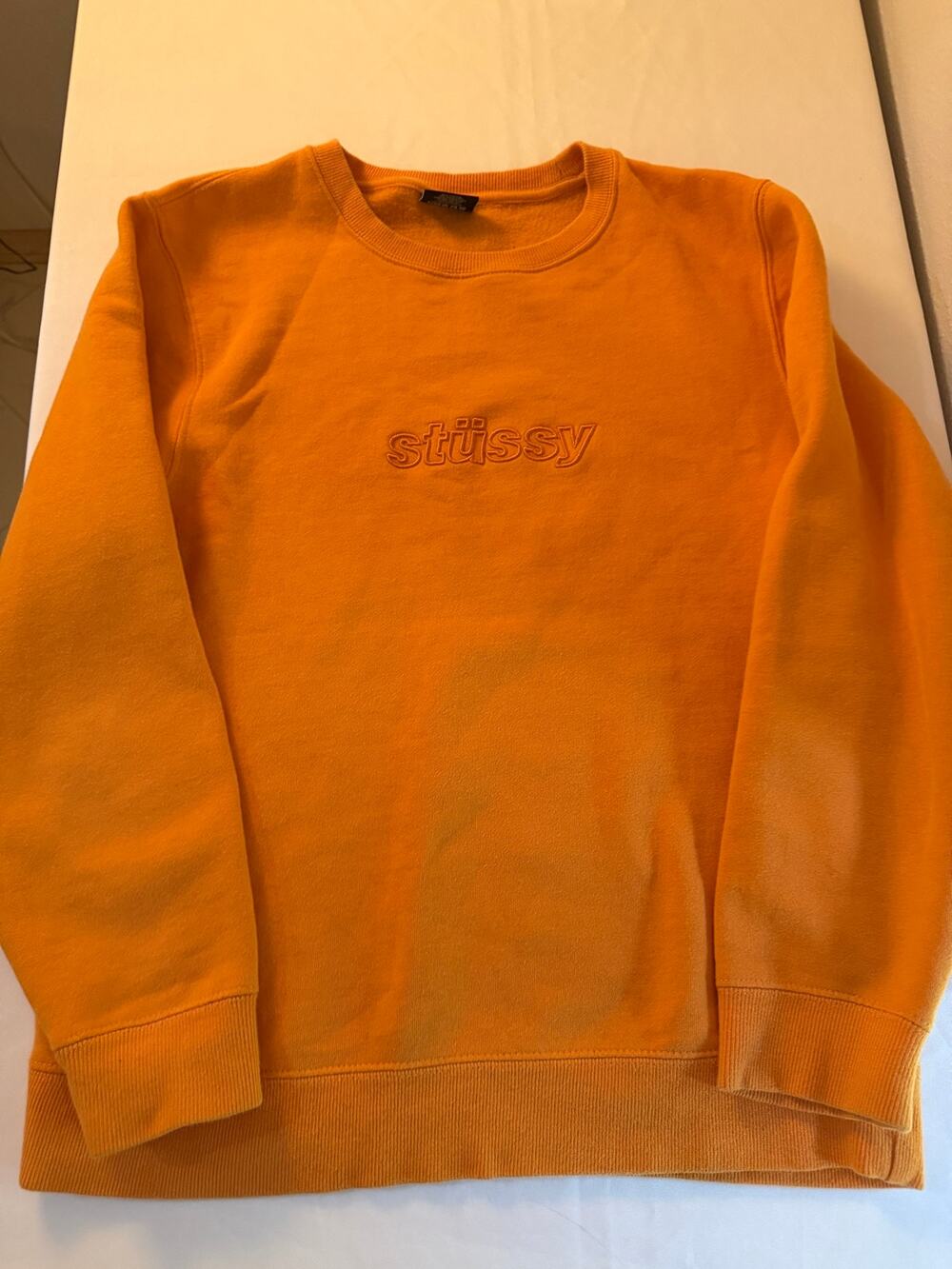 Stüssy Men’s S Orange Tonal Embroidered Logo Crewneck Sweatshirt Streetwear